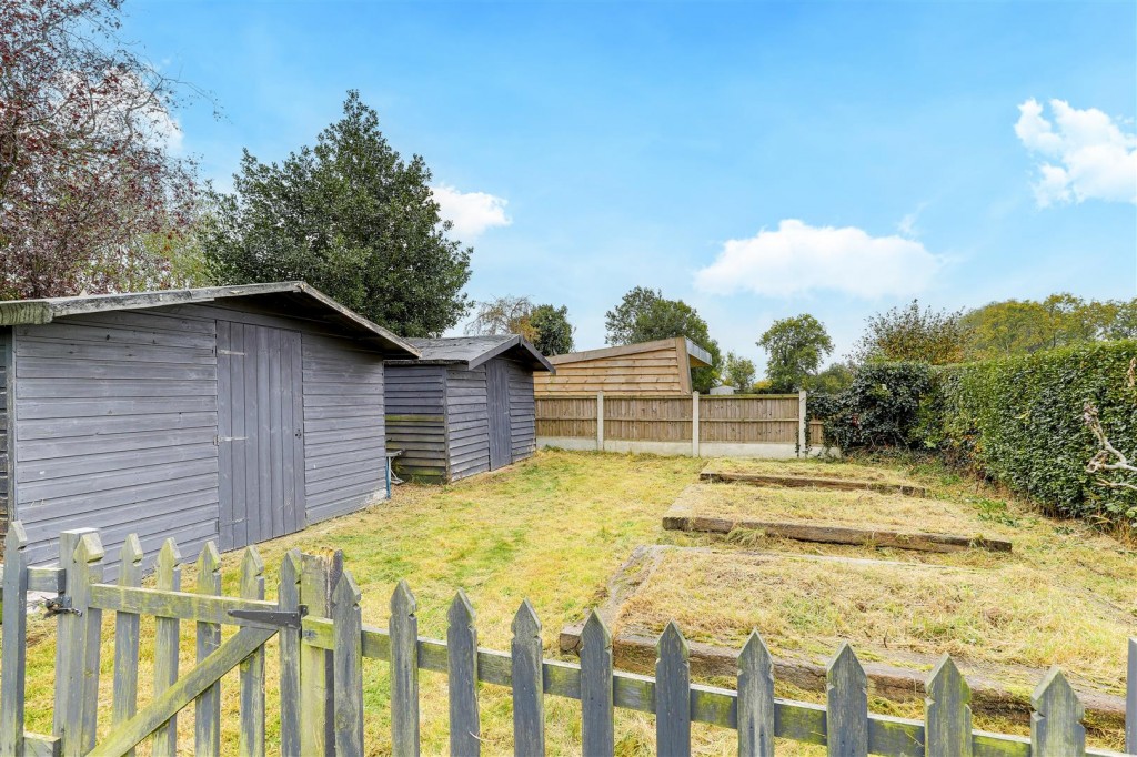 Caythorpe Road, Caythorpe, Nottinghamshire, NG14 7EB