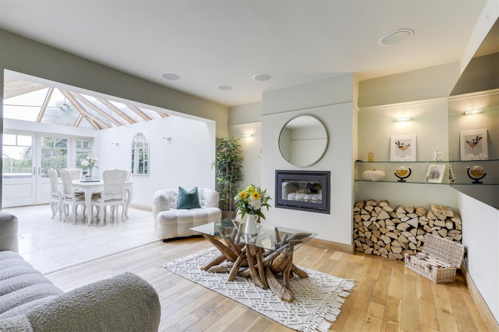 Caythorpe Road, Caythorpe, Nottinghamshire, NG14 7EB