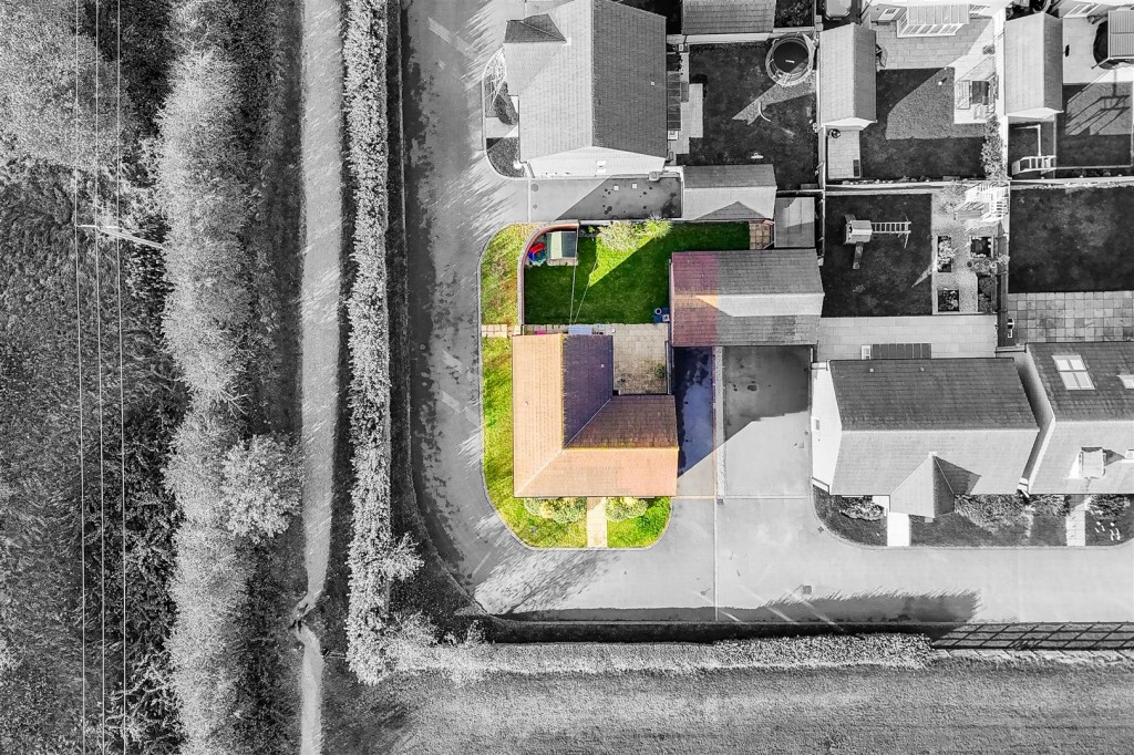 Pompeia Close, Hucknall, Nottinghamshire, NG15 8JF