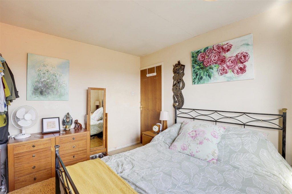 Tiree Close, Trowell, Nottinghamshire, NG9 3RG