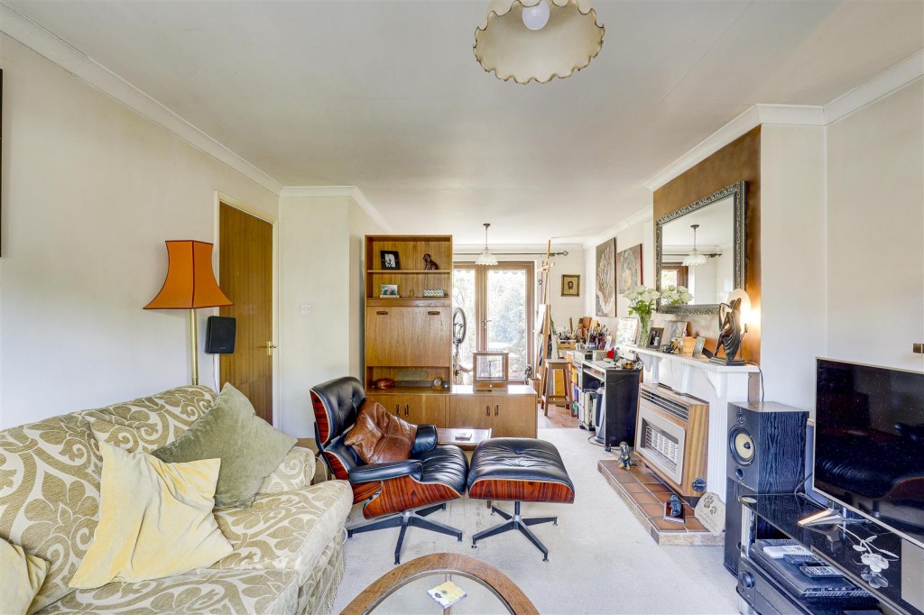 Tiree Close, Trowell, Nottinghamshire, NG9 3RG