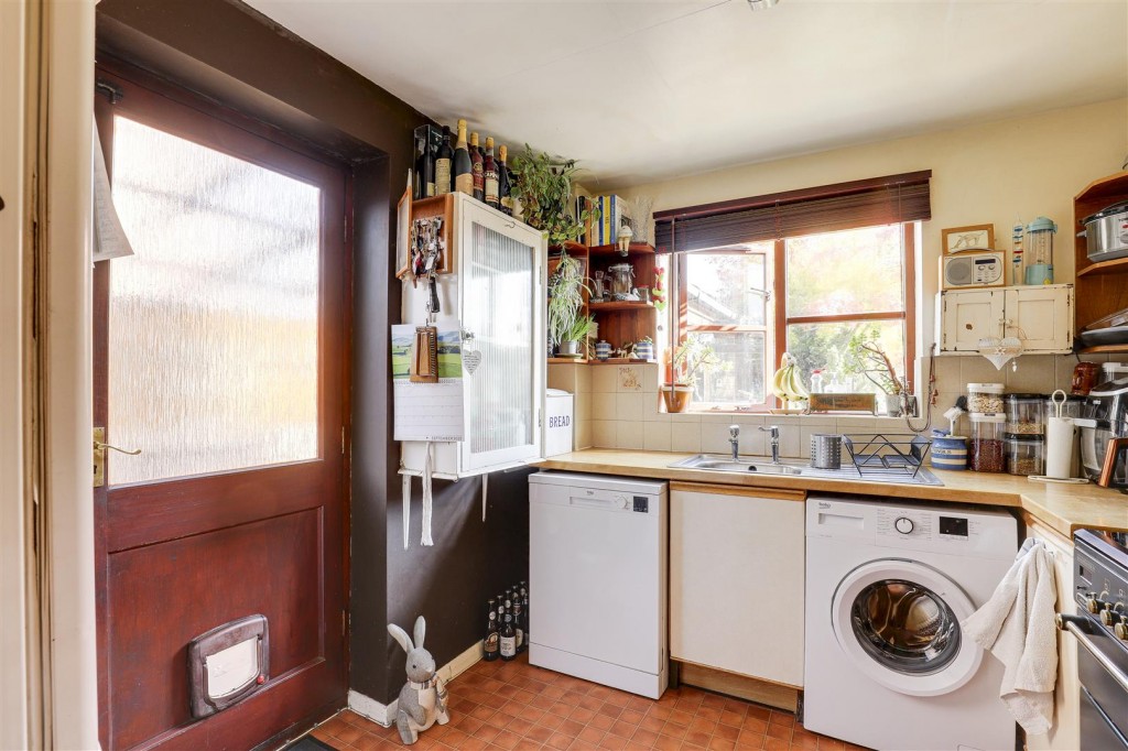 Tiree Close, Trowell, Nottinghamshire, NG9 3RG