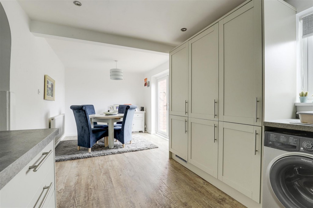 Grainger Avenue, West Bridgford, Nottinghamshire, NG2 7AS