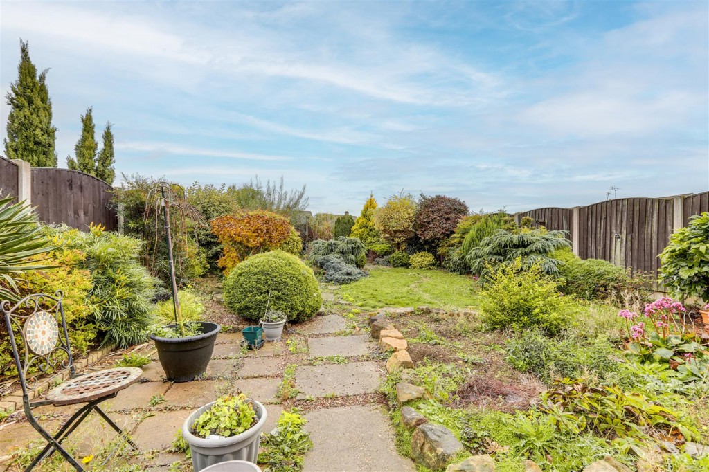 Shortwood Avenue, Hucknall, Nottinghamshire, NG15 6DD