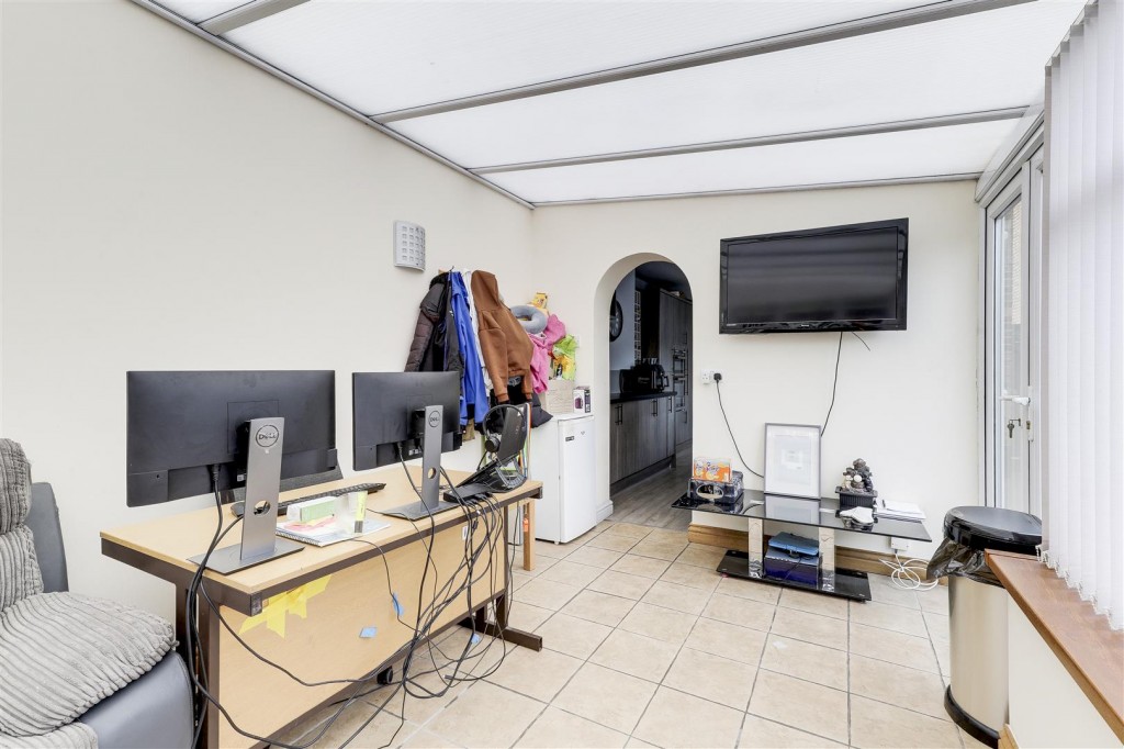 York Road, Long Eaton, Nottinghamshire, NG10 4NJ