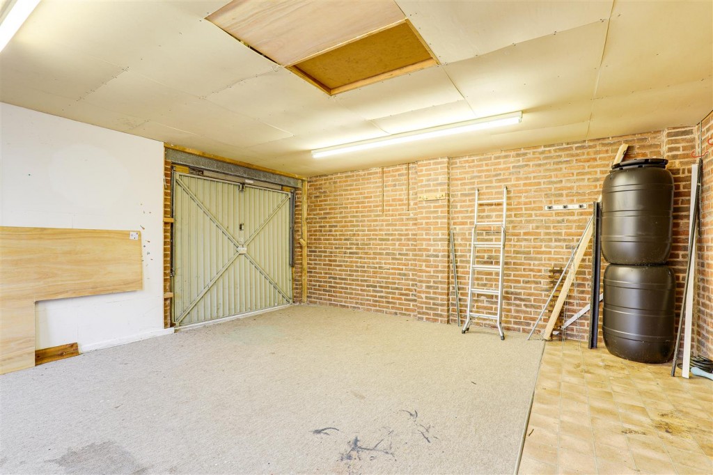 Carlton Vale Close, Carlton, Nottinghamshire, NG4 3RP