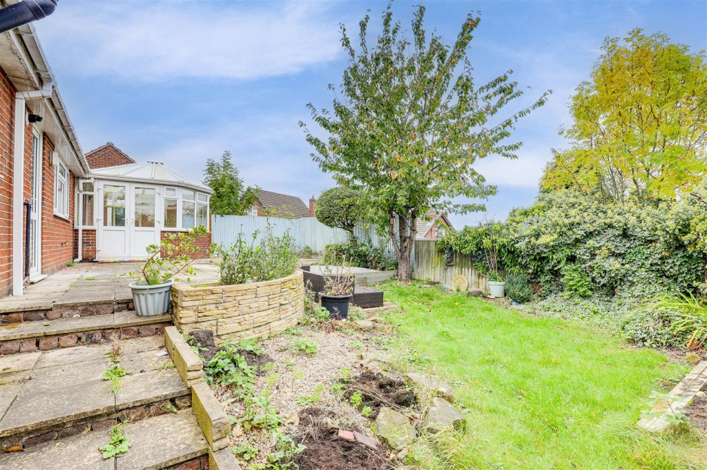 Carlton Vale Close, Carlton, Nottinghamshire, NG4 3RP