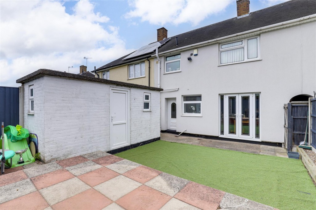 Woodbridge Avenue, Clifton, Nottinghamshire, NG11 8GP