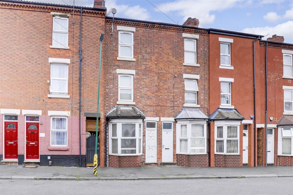 Birrell Road, Forest Fields, Nottinghamshire, NG7 6LT