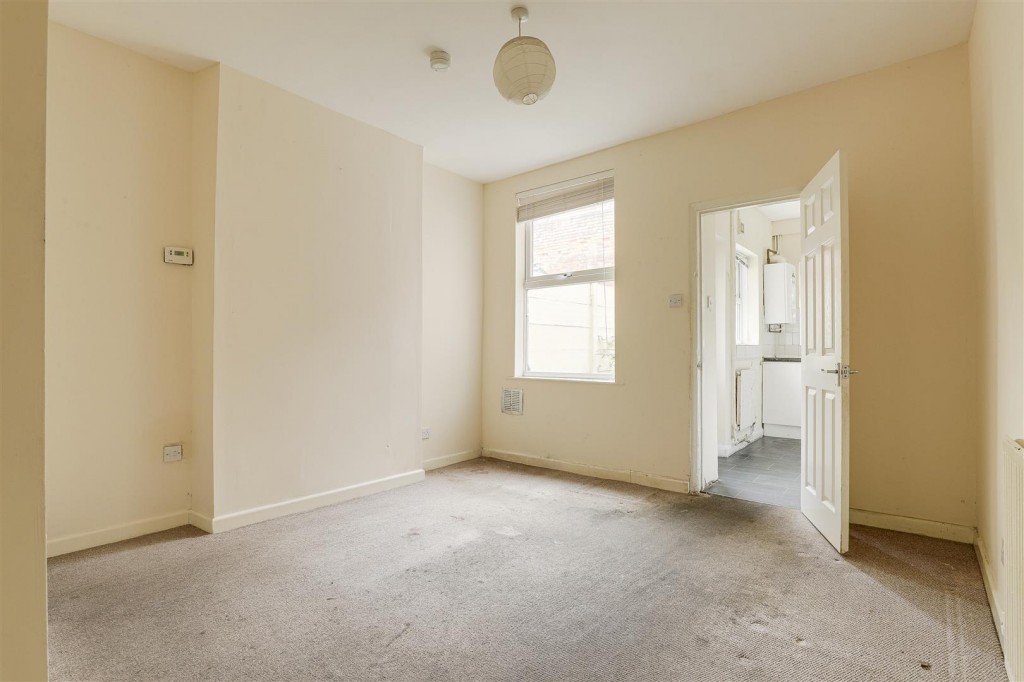 Birrell Road, Forest Fields, Nottinghamshire, NG7 6LT