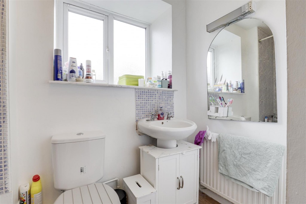 Mickledon Close, Nottingham, Nottinghamshire, NG2 1LE