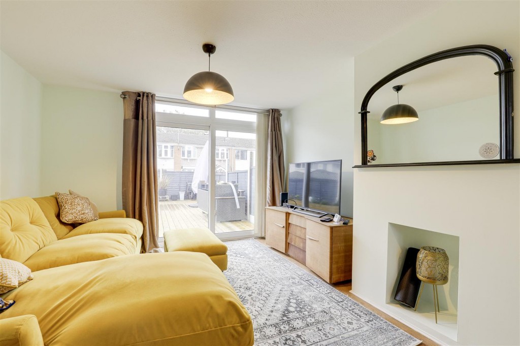 Glenlivet Gardens, Clifton, Nottinghamshire, NG11 8QB