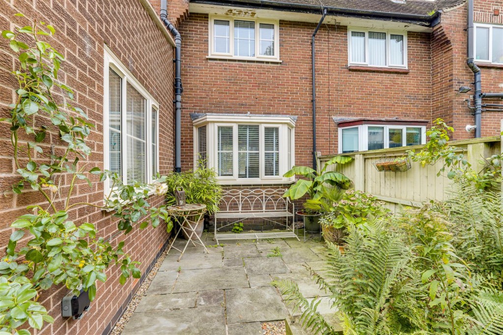 Byron Crescent, Ravenshead, Nottinghamshire, NG15 9GL