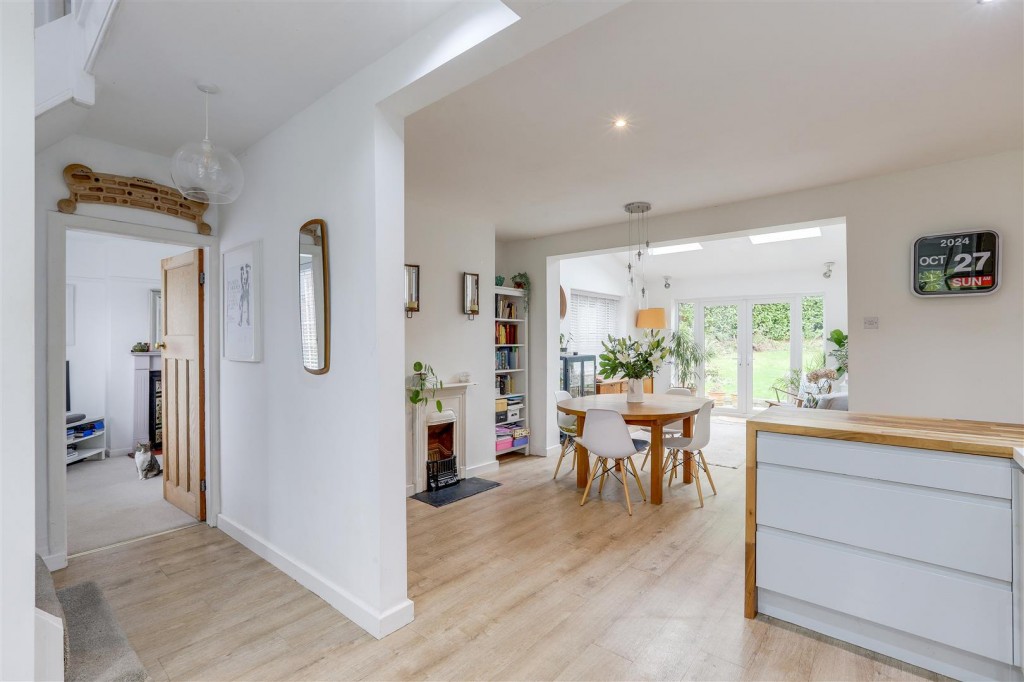 Byron Crescent, Ravenshead, Nottinghamshire, NG15 9GL