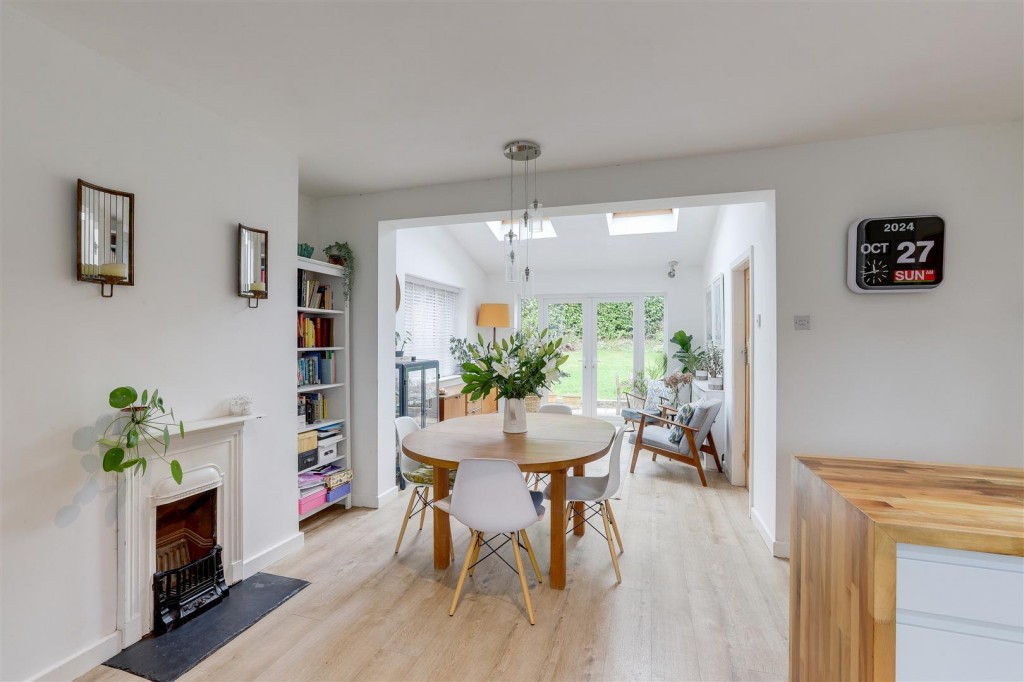 Byron Crescent, Ravenshead, Nottinghamshire, NG15 9GL