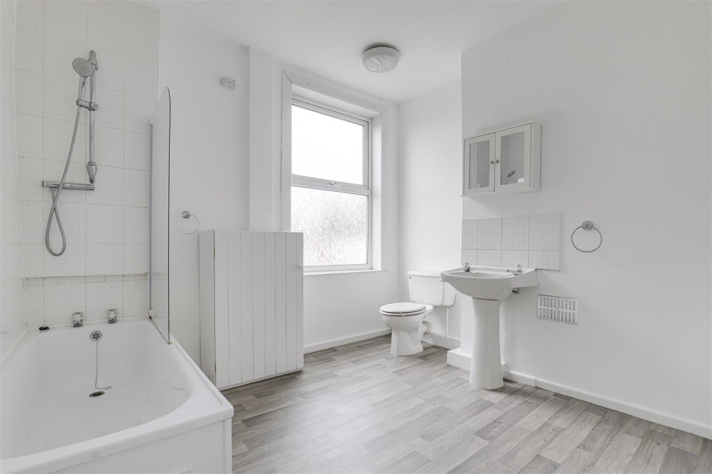 Thorneywood Rise, Thorneywood, Nottinghamshire, NG3 2PE