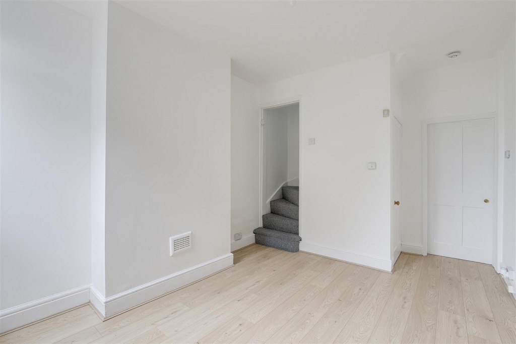 Thorneywood Rise, Thorneywood, Nottinghamshire, NG3 2PE