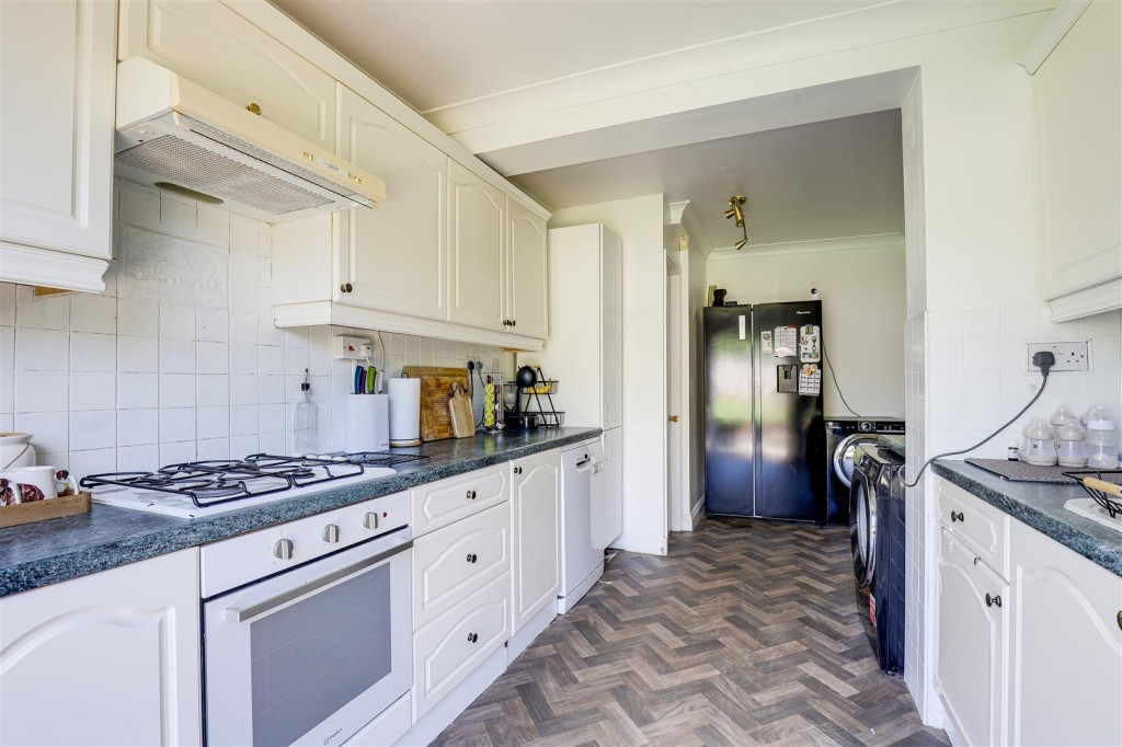 Bentwell Avenue, Arnold, Nottinghamshire, NG5 7EY