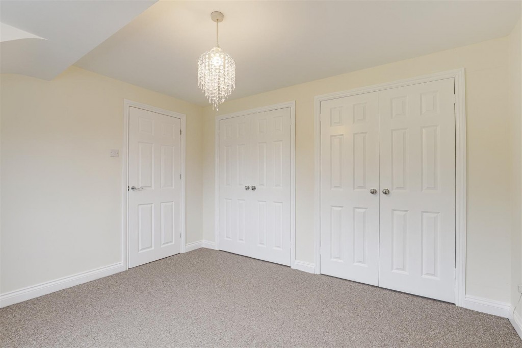 Old Lodge Drive, Nottingham, Nottinghamshire, NG5 3FQ