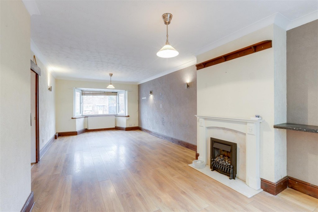 Barbara Square, Hucknall, Nottinghamshire, NG15 8AP