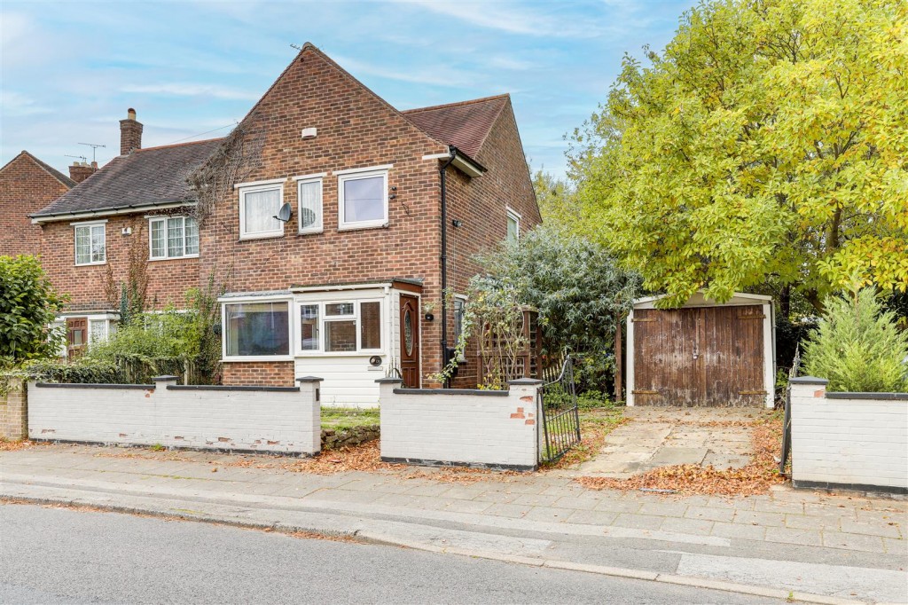 Barbara Square, Hucknall, Nottinghamshire, NG15 8AP