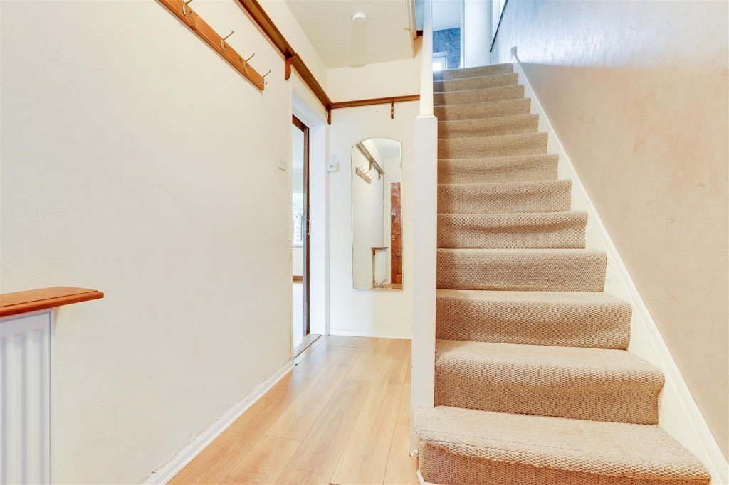 Barbara Square, Hucknall, Nottinghamshire, NG15 8AP