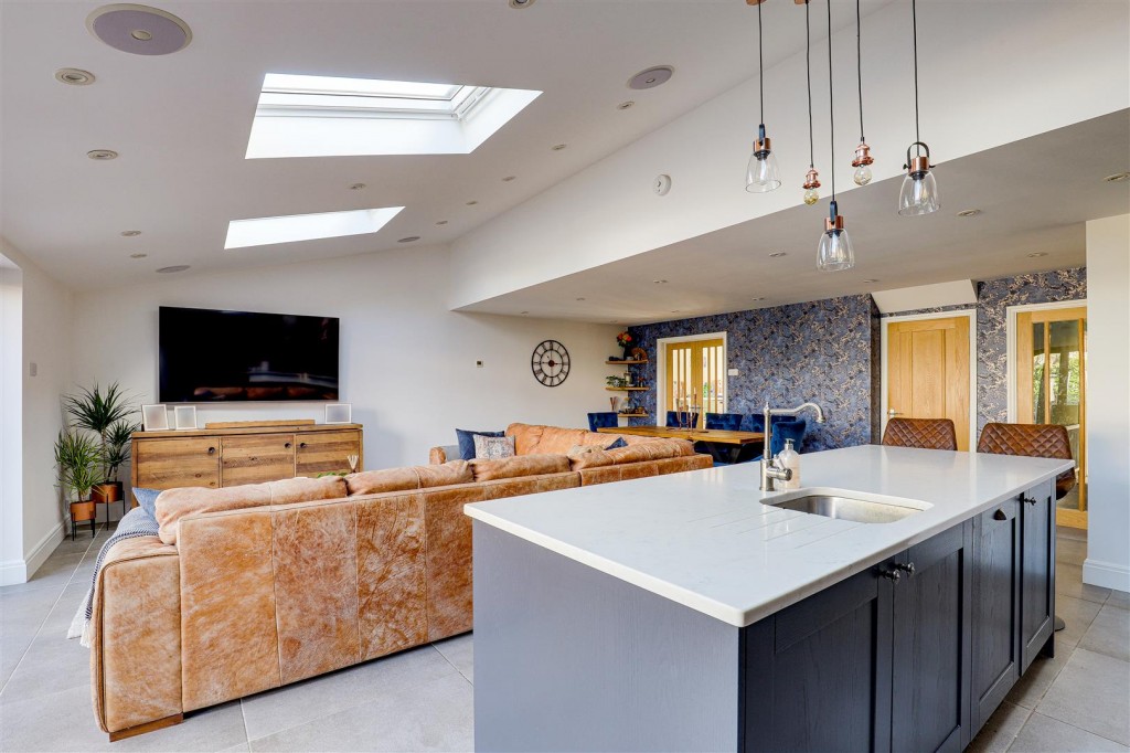 Cottage Meadow, Colwick, Nottinghamshire, NG4 2DG