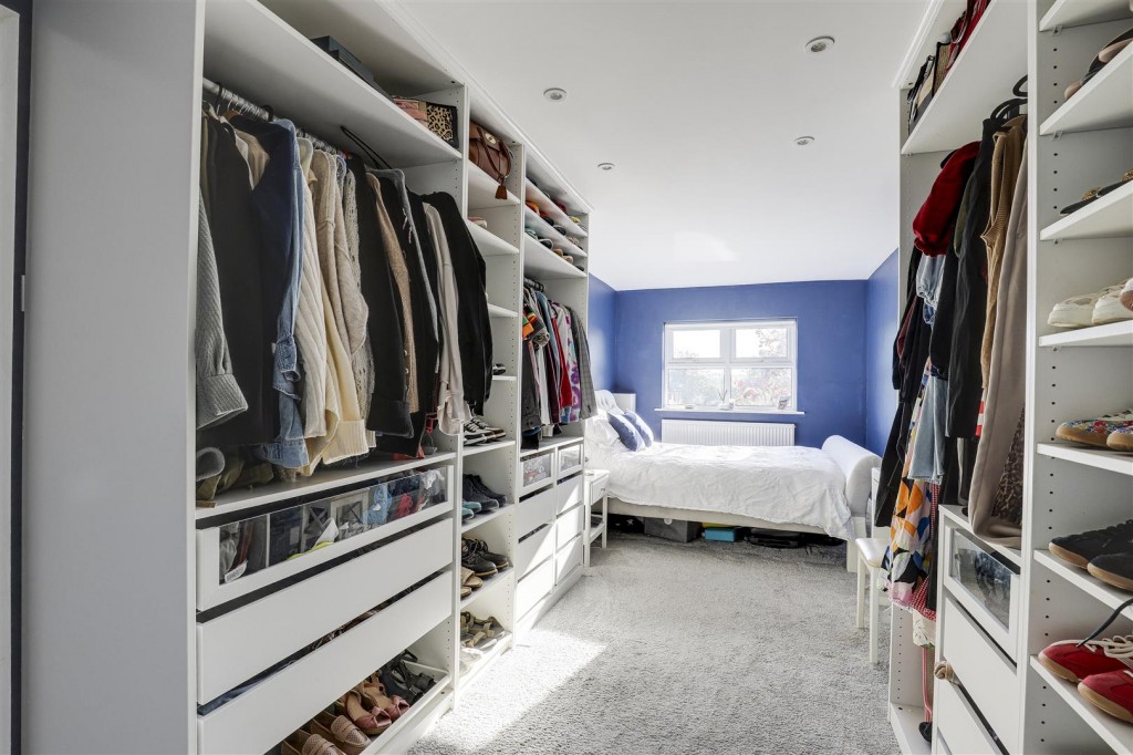 Cottage Meadow, Colwick, Nottinghamshire, NG4 2DG