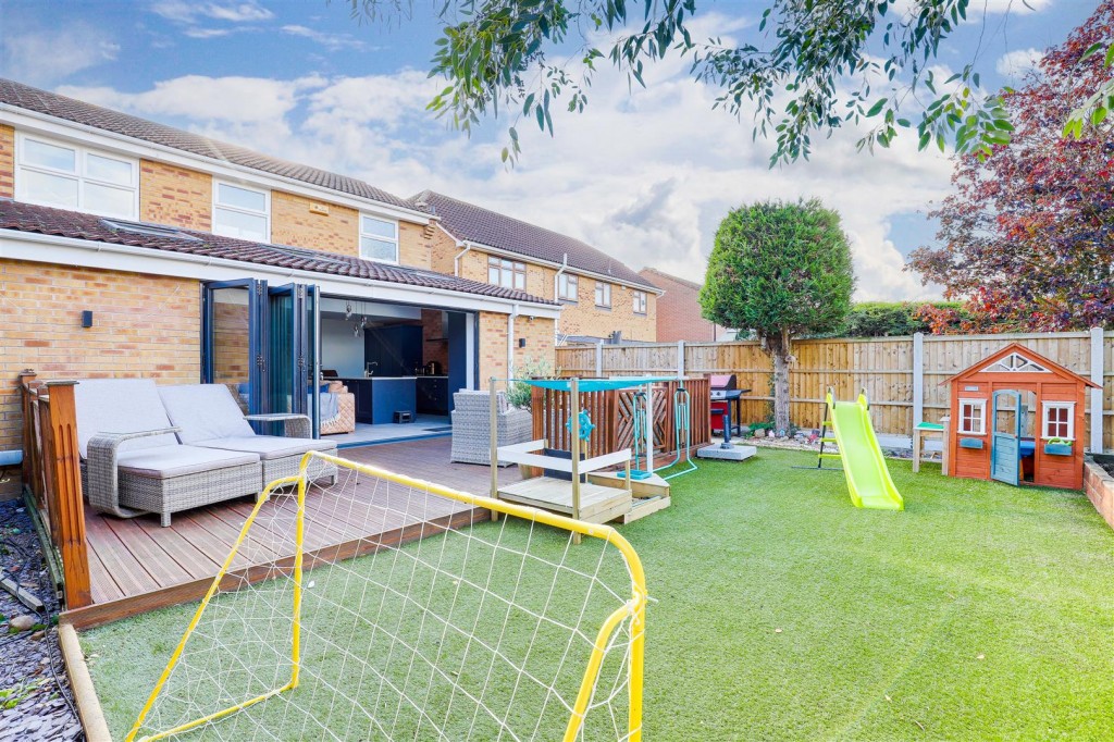 Cottage Meadow, Colwick, Nottinghamshire, NG4 2DG