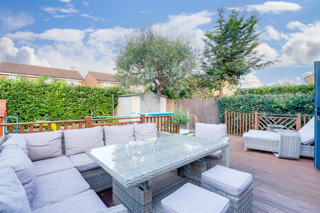 Cottage Meadow, Colwick, Nottinghamshire, NG4 2DG