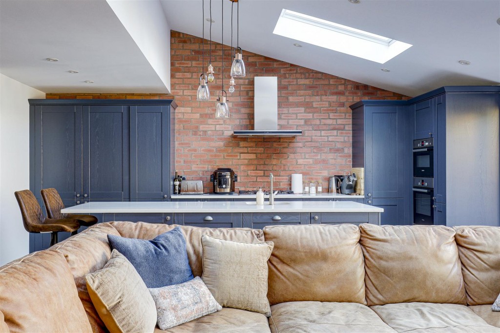 Cottage Meadow, Colwick, Nottinghamshire, NG4 2DG