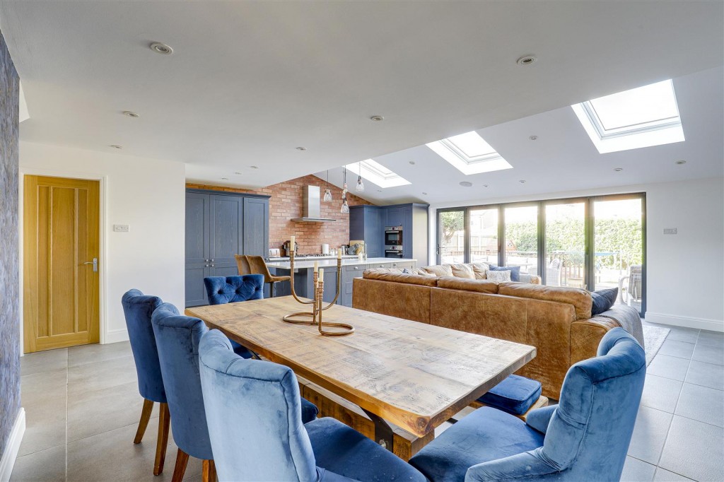 Cottage Meadow, Colwick, Nottinghamshire, NG4 2DG