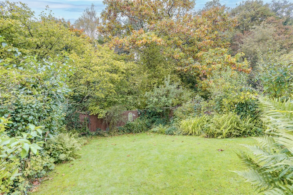 Sherwood Vale, Sherwood, Nottinghamshire, NG5 4EB