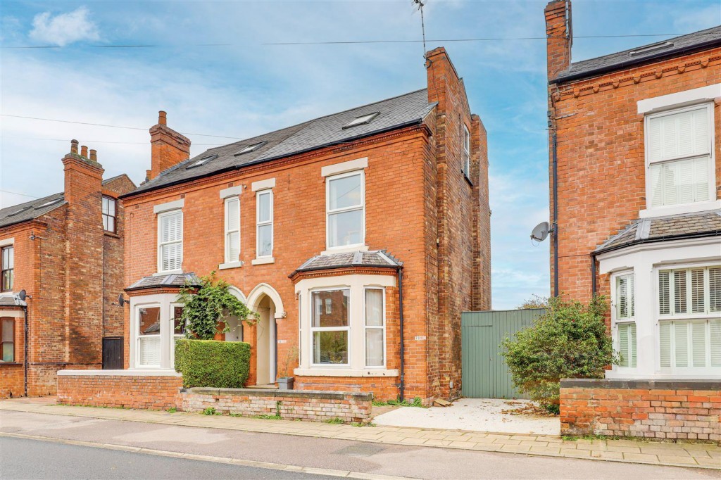 Stratford Road, West Bridgford, Nottinghamshire, NG2 6BA