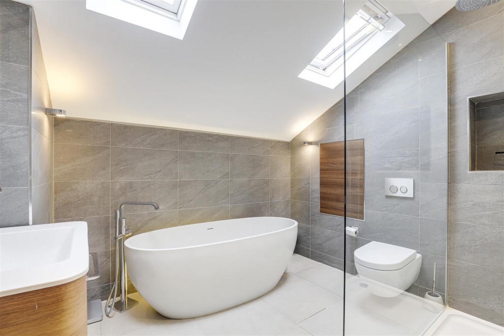 Stratford Road, West Bridgford, Nottinghamshire, NG2 6BA