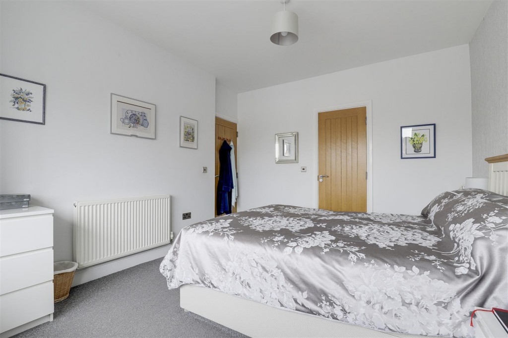 Carrfield Avenue, Toton, Nottinghamshire, NG9 6FE