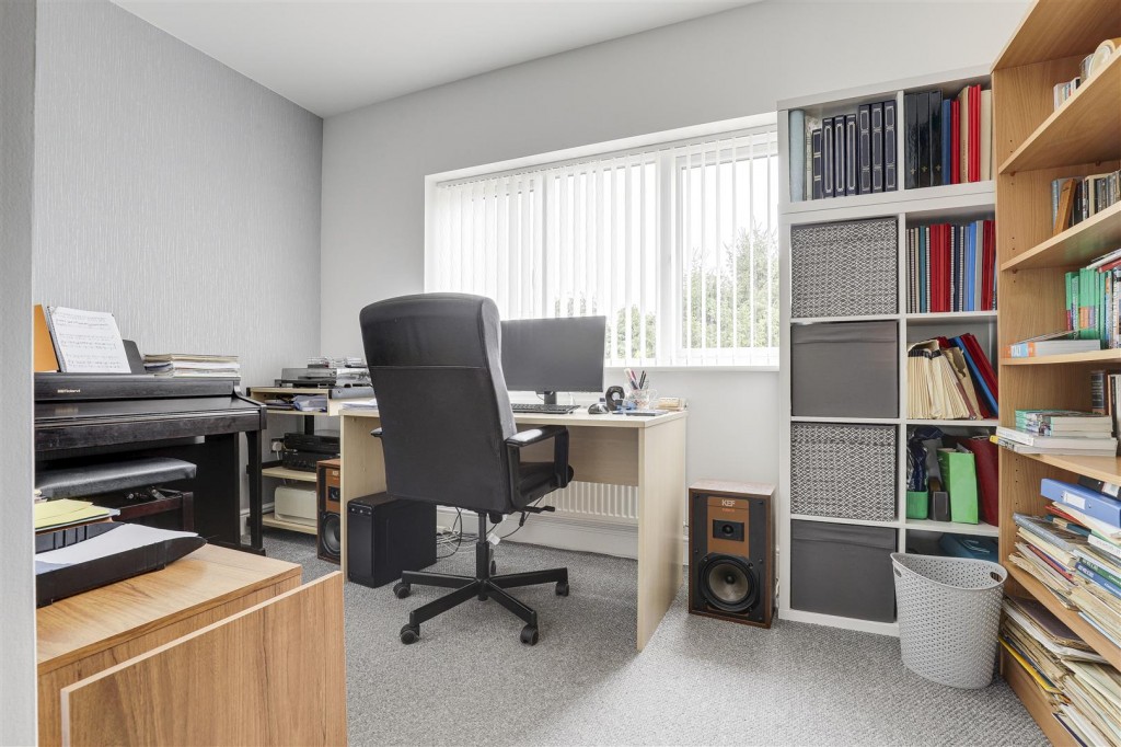 Carrfield Avenue, Toton, Nottinghamshire, NG9 6FE