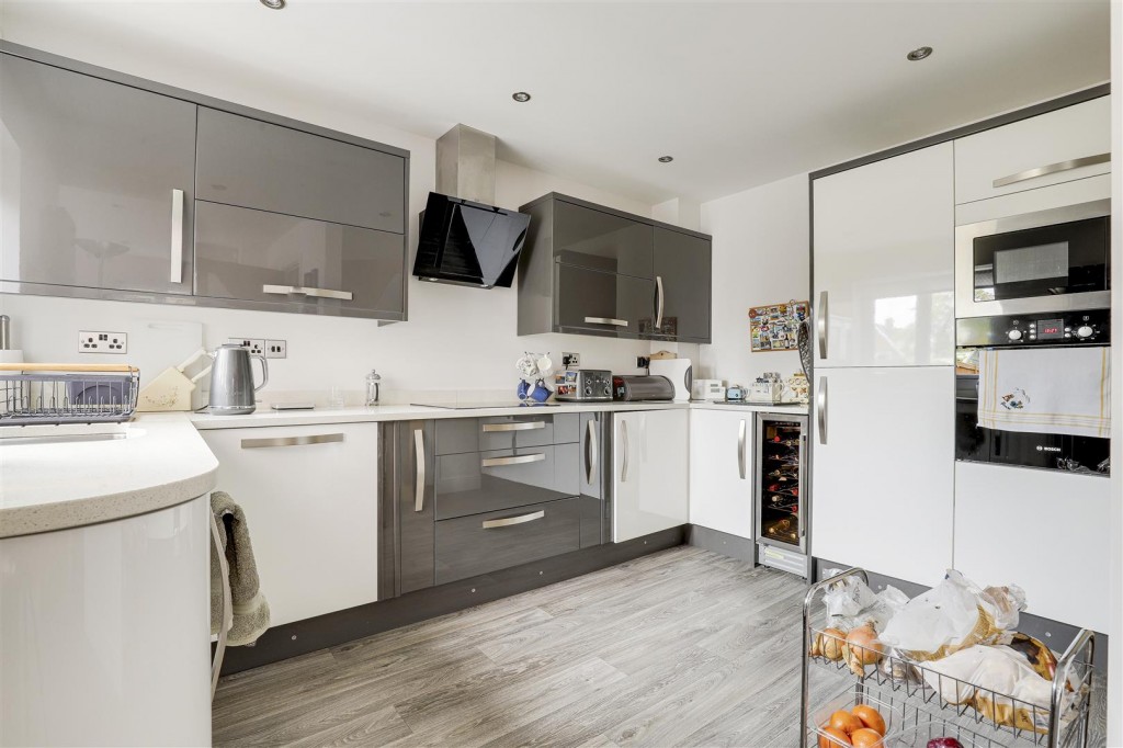 Carrfield Avenue, Toton, Nottinghamshire, NG9 6FE