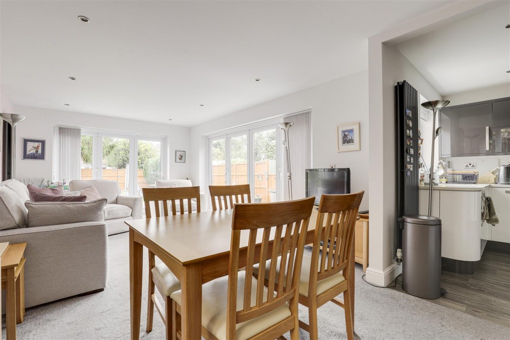 Carrfield Avenue, Toton, Nottinghamshire, NG9 6FE