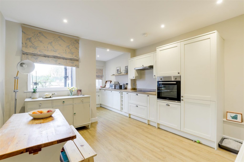 St. Albans Road, Arnold, Nottinghamshire, NG5 6JH