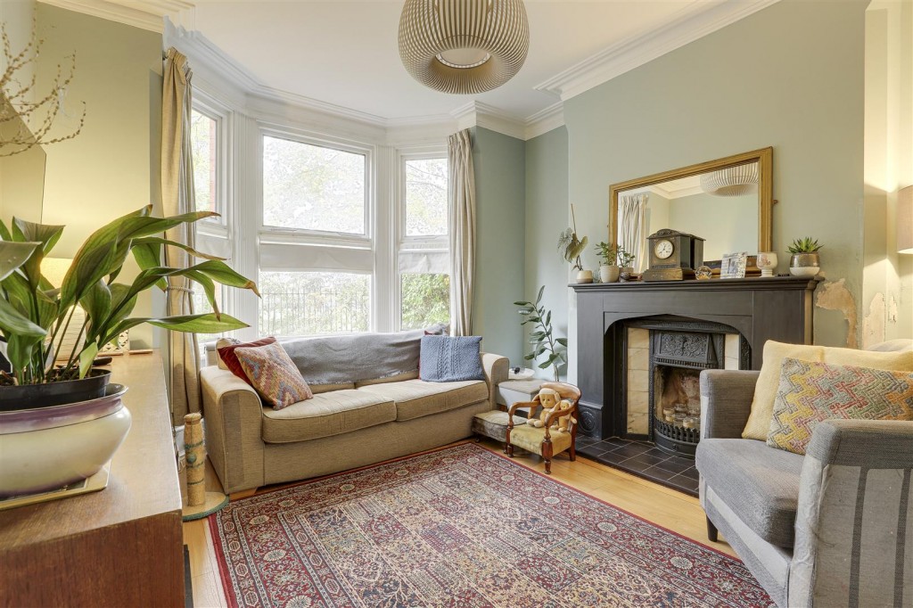 Devonshire Promenade, Lenton, Nottinghamshire, NG7 2DS