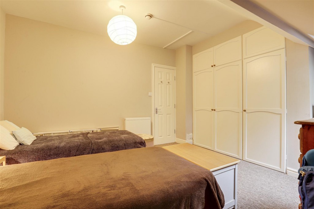 Devonshire Promenade, Lenton, Nottinghamshire, NG7 2DS