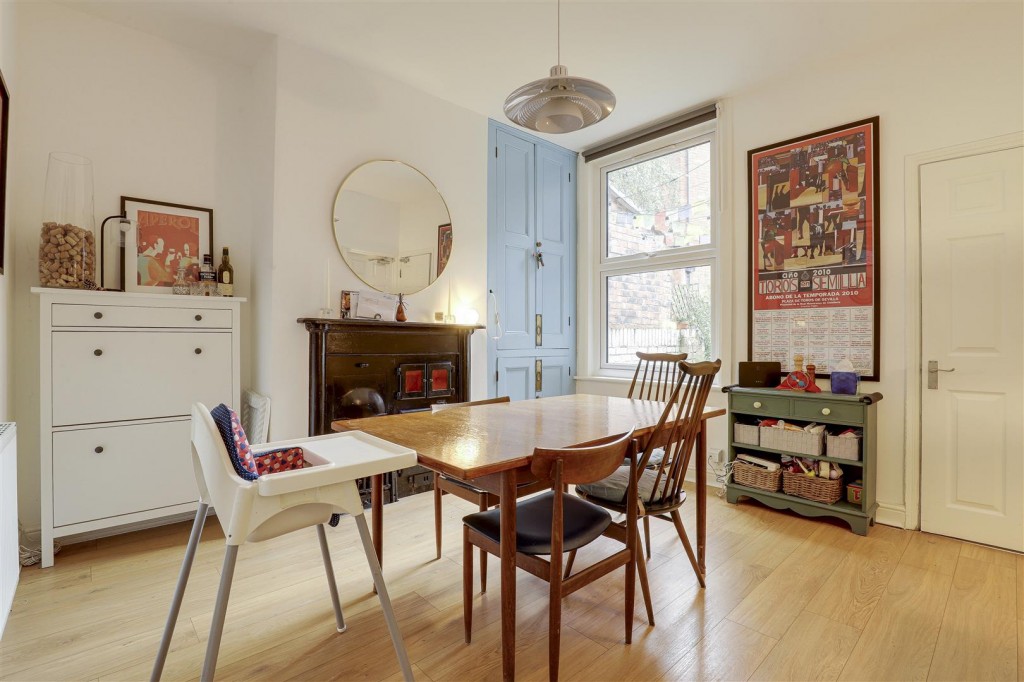 Devonshire Promenade, Lenton, Nottinghamshire, NG7 2DS