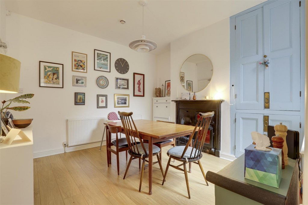 Devonshire Promenade, Lenton, Nottinghamshire, NG7 2DS