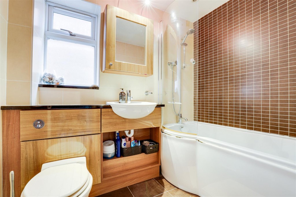 Hotspur Drive, Colwick, Nottinghamshire, NG4 2BS