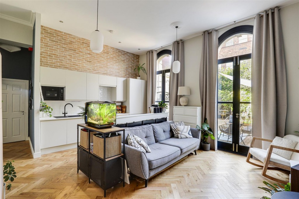 Clarendon Street, Nottingham, Nottinghamshire, NG1 5HR