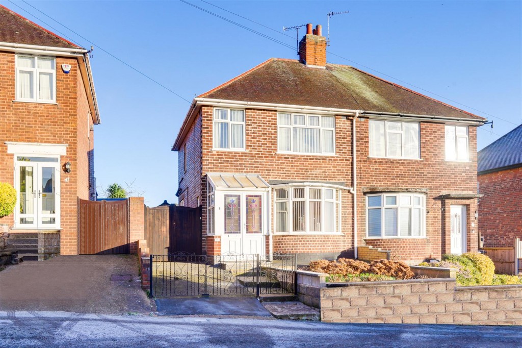 Prospect Road, Carlton, Nottinghamshire, NG4 1LX