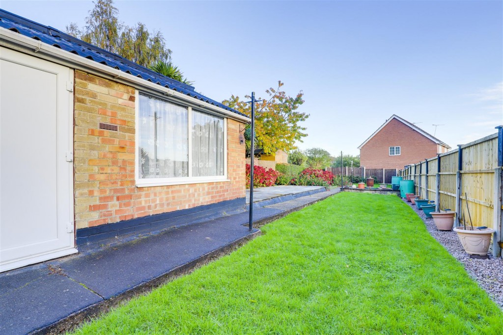 Prospect Road, Carlton, Nottinghamshire, NG4 1LX