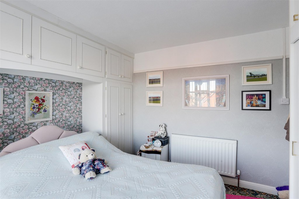 Prospect Road, Carlton, Nottinghamshire, NG4 1LX