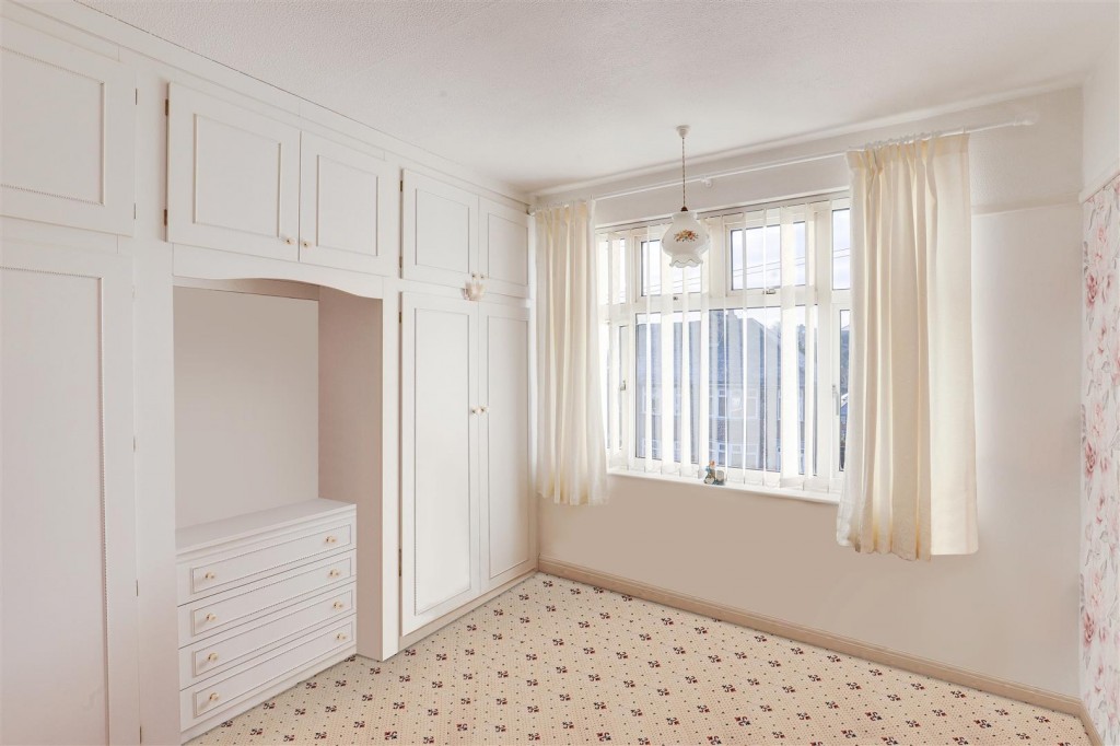 Prospect Road, Carlton, Nottinghamshire, NG4 1LX